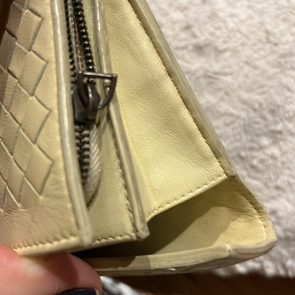 Bottega Veneta Wallet cream/ivory color - Picture 10 of 11